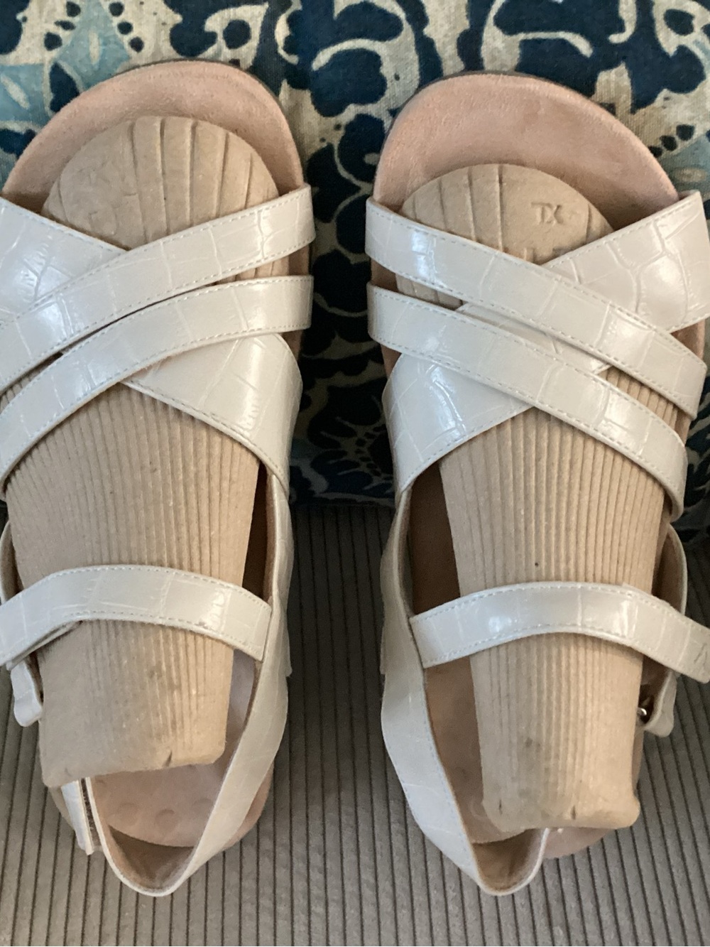 Vionic Cream Croc-Embossed Crisscross Sandals